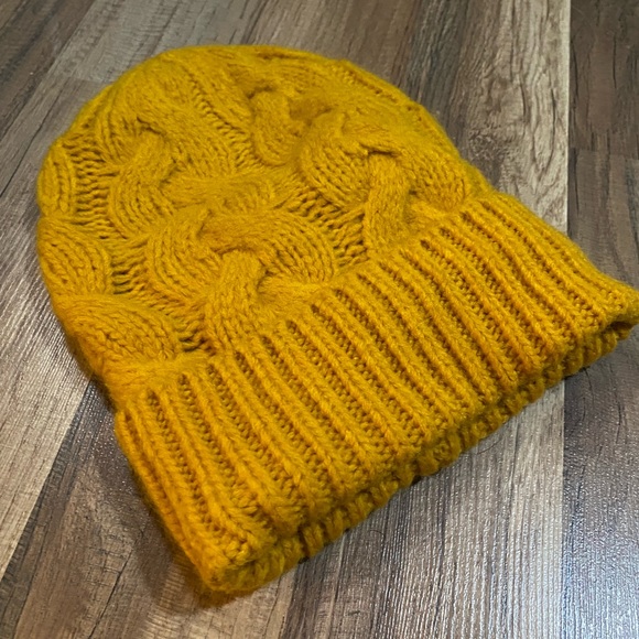 Forever 21 - Picture 1 of 1